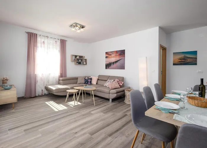 بيت للعطل 3 Bedroom In Kapovci *