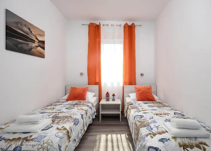 بيت للعطل 3 Bedroom In Kapovci