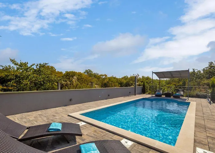 بيت للعطل 3 Bedroom In Kapovci Brusici