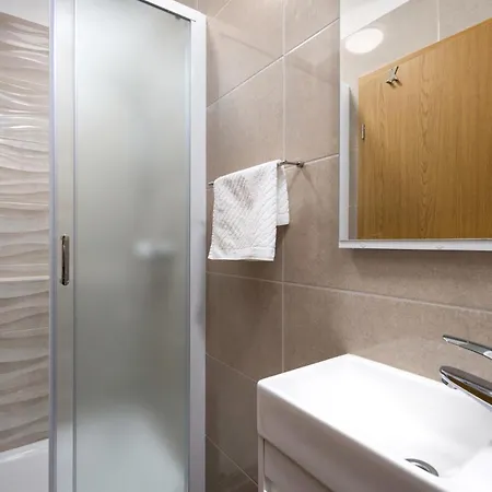 3 Bedroom In Kapovci Prázdninový dům *