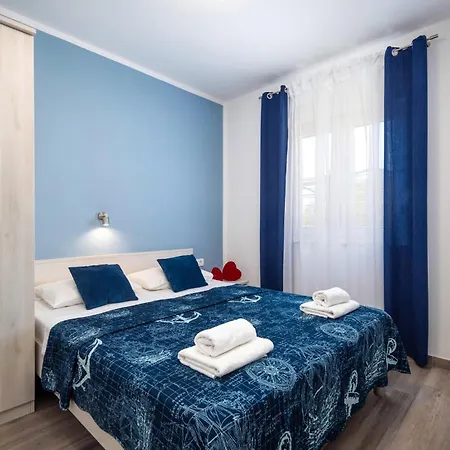 3 Bedroom In Kapovci Prázdninový dům Brusici